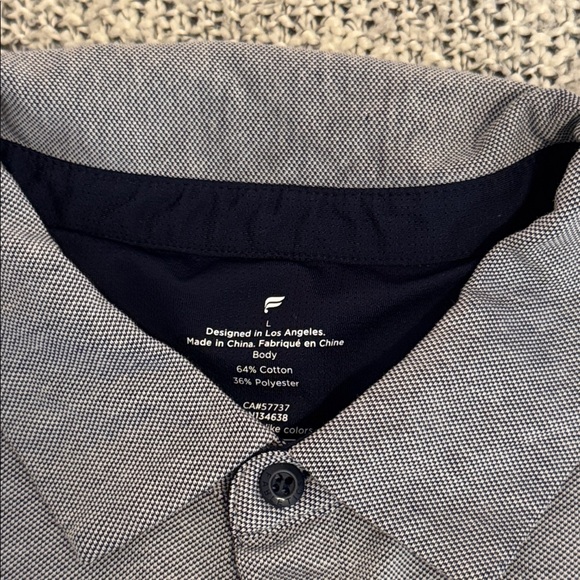 Fabletics Men’s Navy Button-Up Shirt – Size Large - Picture 3 of 4